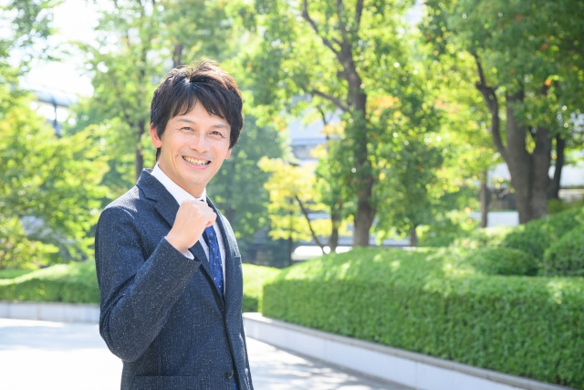 不動産の営業マンがイメージが悪い理由とは?購入検討時の見極め方も紹介の画像