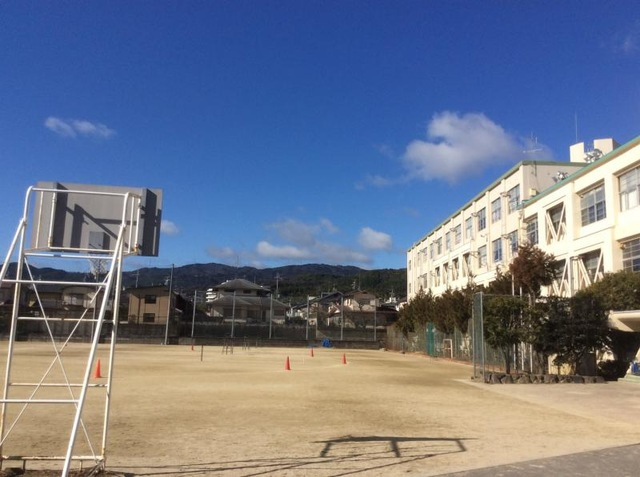長岡京市の中学校の評判を知りたい方へ！学校選びの参考情報も解説の画像