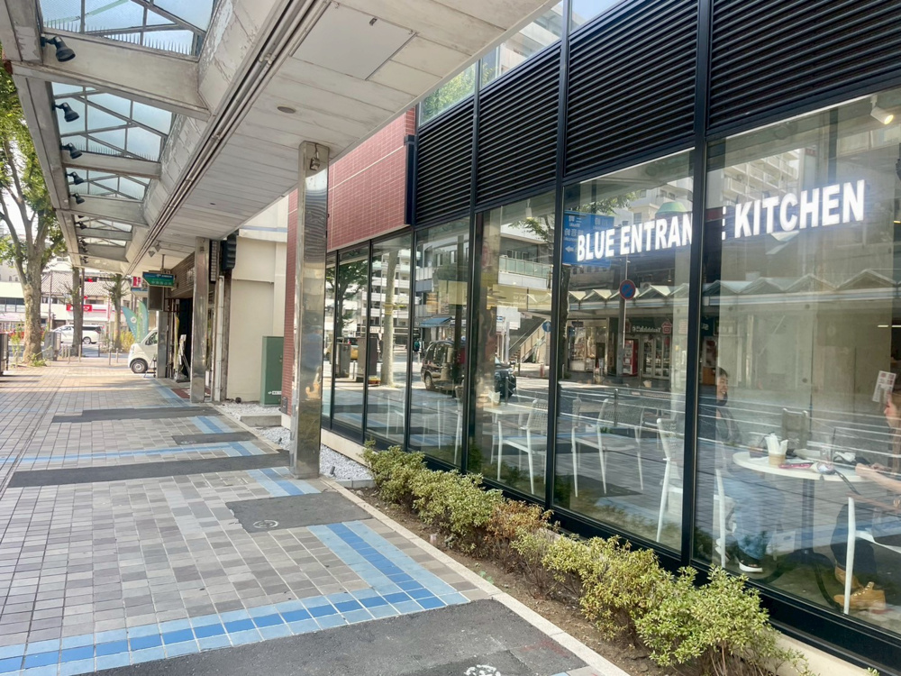 ＢＬＵＥ　ＥＮＴＲＡＮＣＥ　ＫＩＴＣＨＥＮの画像