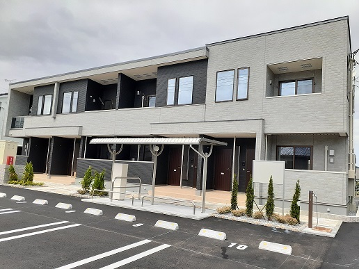 【日向市 賃貸】パークサイド比良 203号室｜ペット可・築浅・ネット無料の2LDKアパートの画像