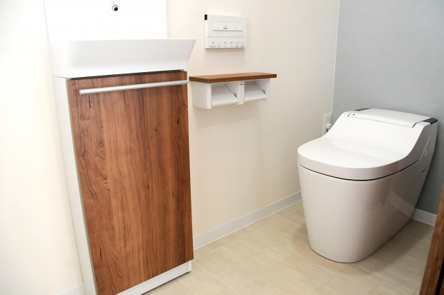 トイレのリフォームで節水効果はどれほど？費用や年間節約額もまとめて解説の画像
