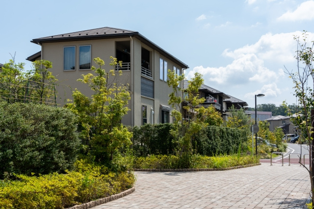 不動産査定の方法とは？机上査定と訪問査定の違いを徹底解説の画像