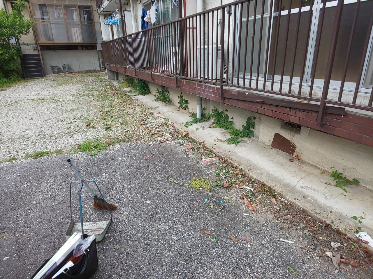 入居マナー タバコのポイ捨ての画像