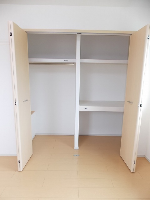 クローゼット収納