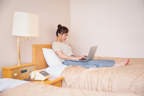 憧れの“ホテル暮らし”って実際どう？メリット・デメリットを徹底解説の画像