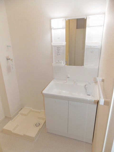 独立洗面台と脱衣所