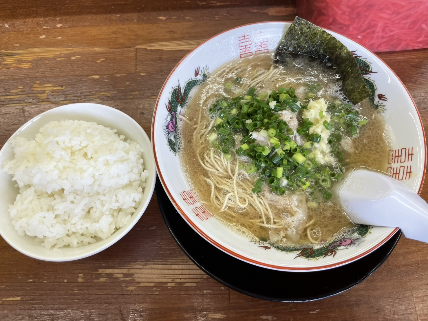 東灘区の豚骨ラーメンといえば「しぇからしか」！の画像