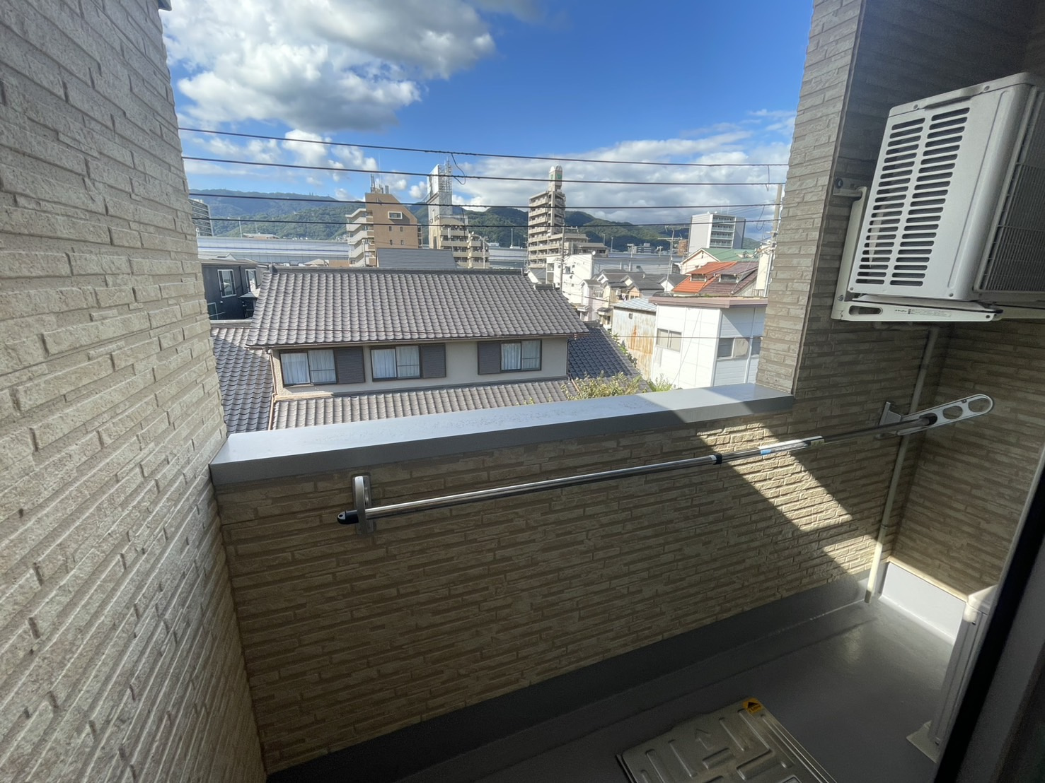 【ハーモニーテラス青木Ⅱ｜神戸市東灘区】駅近×築浅1LDK！安心のオートロック付き賃貸の画像