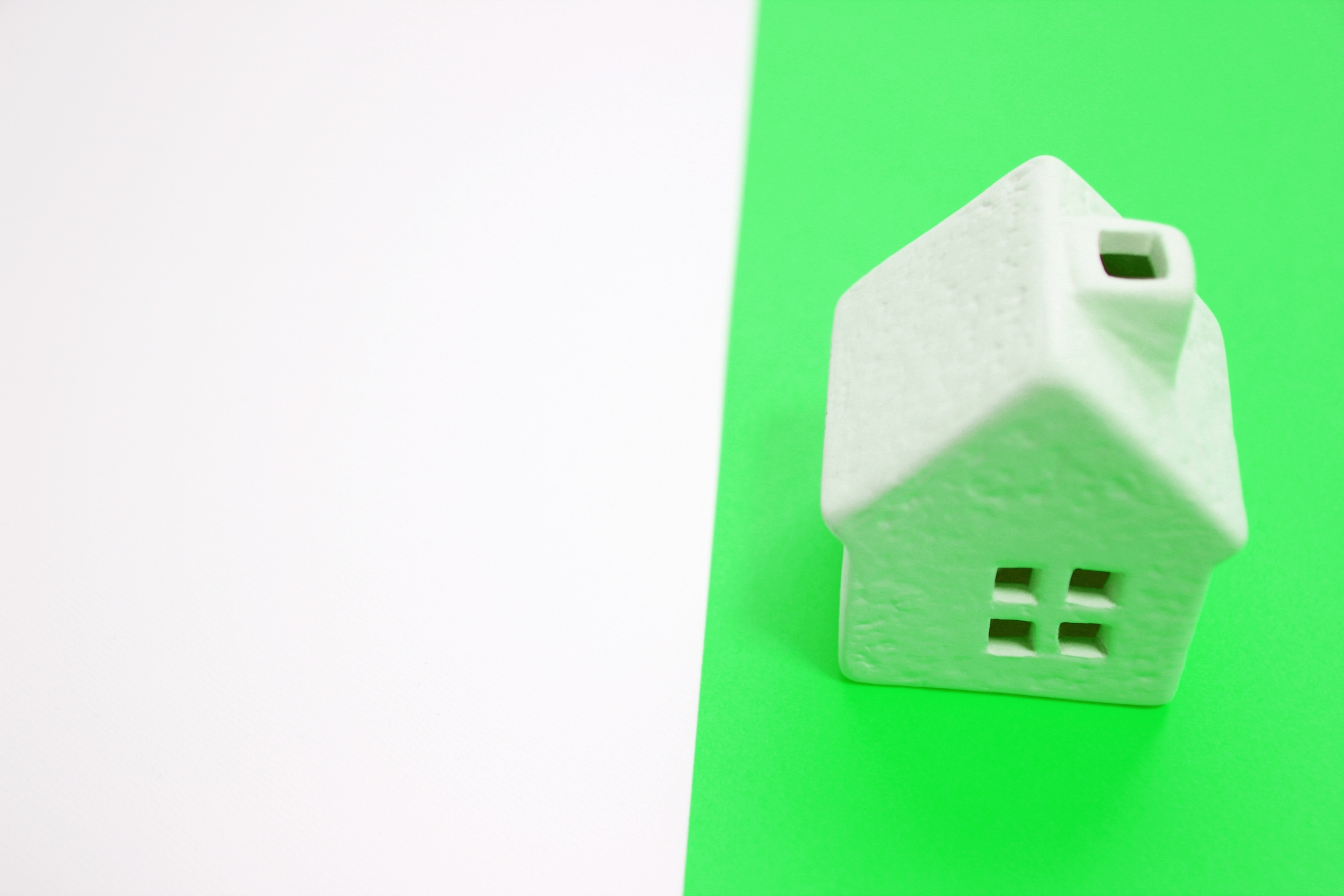 【売却の壁】たかが越境、されど越境。隣人トラブルが不動産を売れなくする現実 の画像