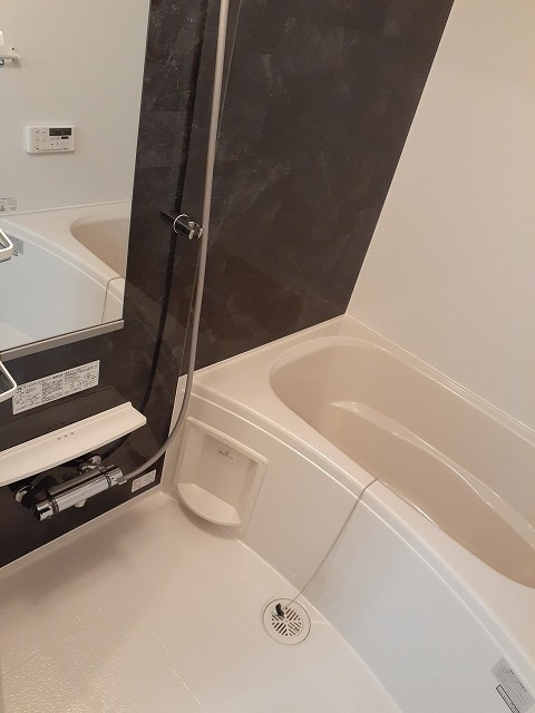 アルモニーメゾンの浴室