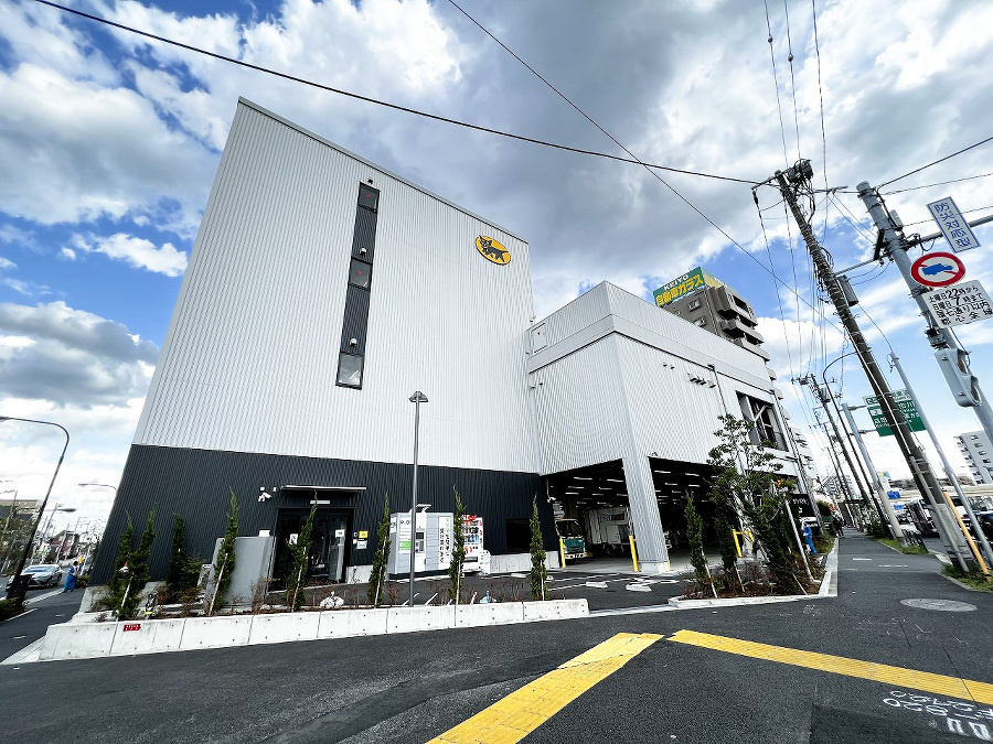 ヤマト運輸倉庫の画像