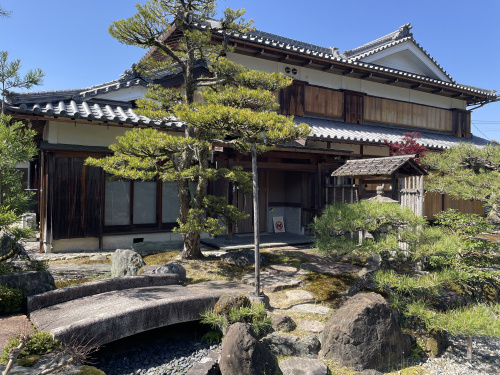 高島市永田 中古戸建～広大な敷地と和モダンな風格～の画像