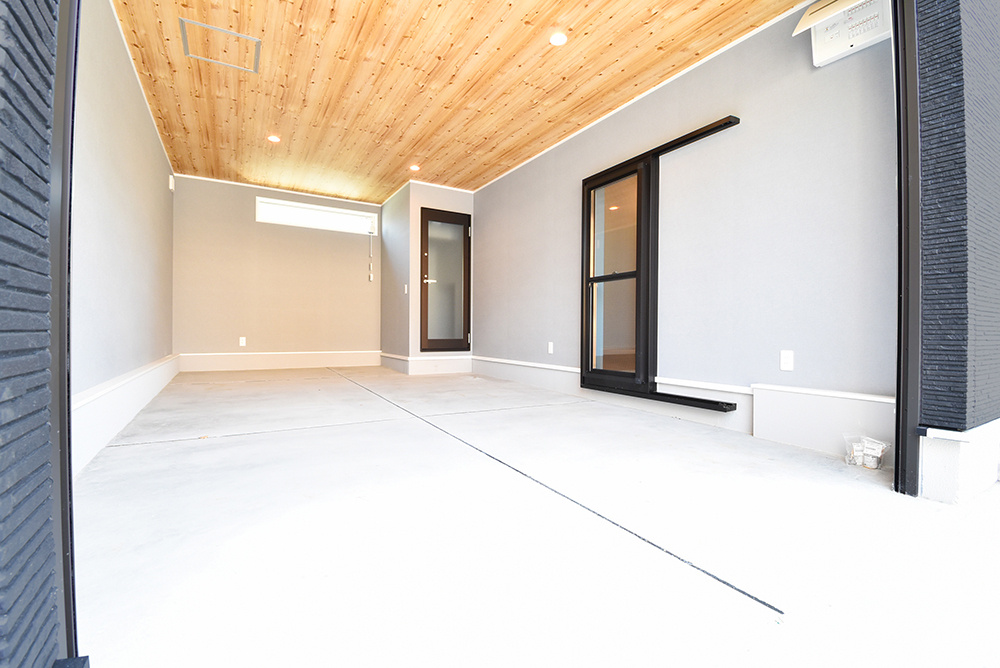 大型ビルトインガレージ