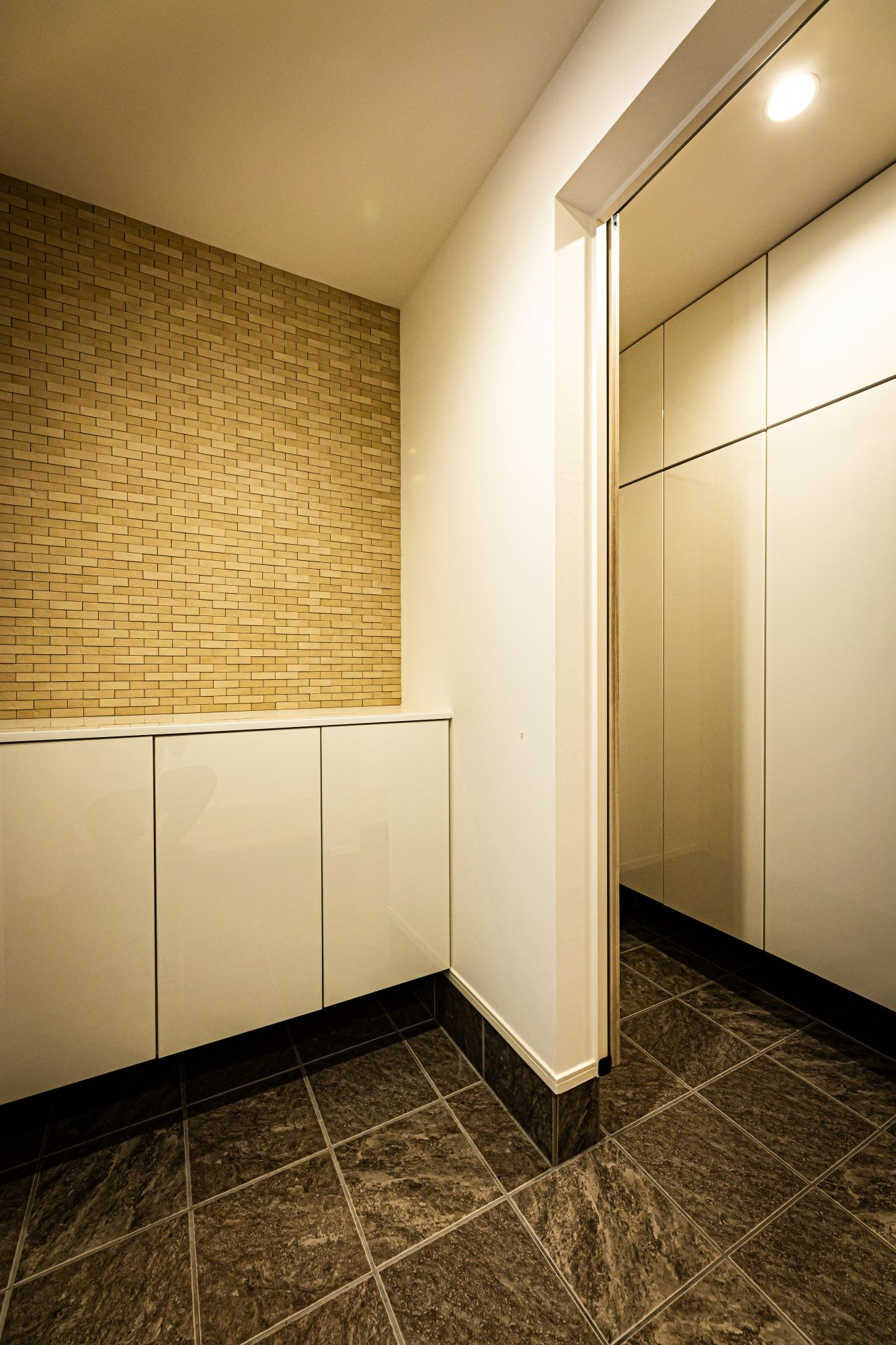 設備ギャラリー：玄関の画像