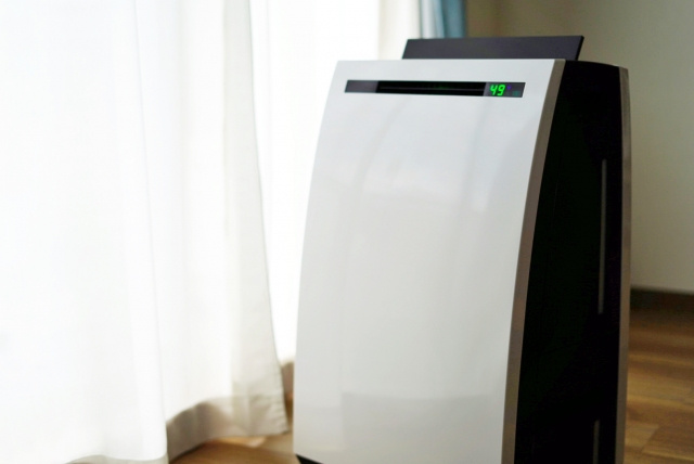 除湿器 vs 加湿器、冬の正解はどっち？乾燥と結露の両立はできるのか問題の画像