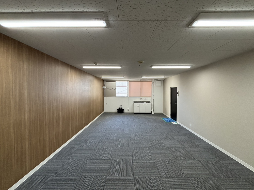 【他者貢献！！】 四条大宮テナント２区画 バリューアップ工事完成間近  の画像