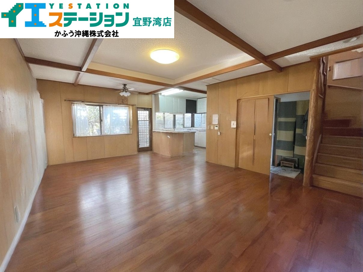 宜野湾市宇地泊に佇む、理想の住まい☆彡　宇地泊２丁目戸建ての画像