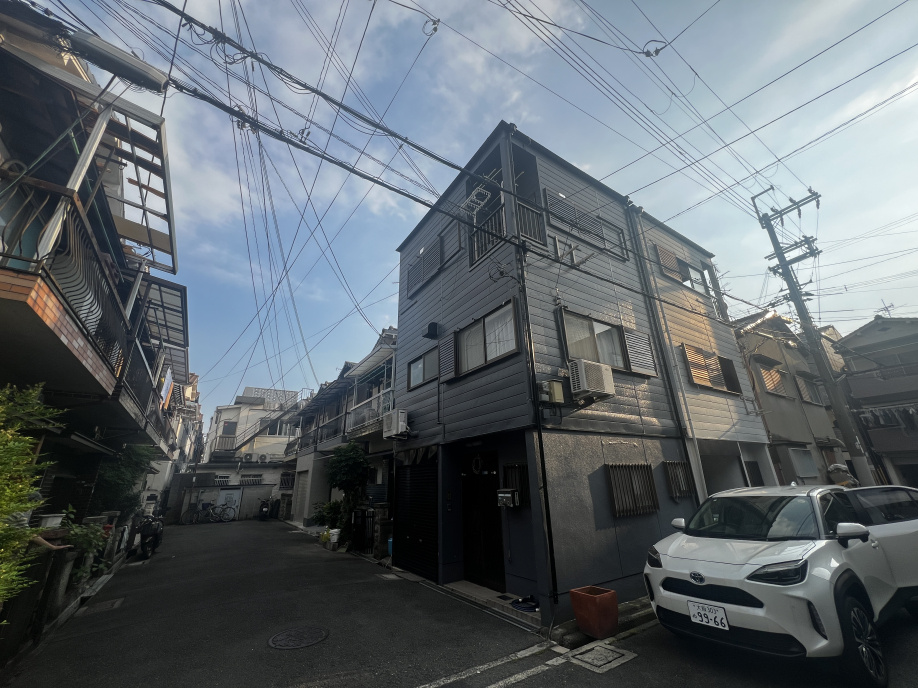 バイク好き集合!門真市岸和田3丁目戸建 内装工事完了しました!!の画像