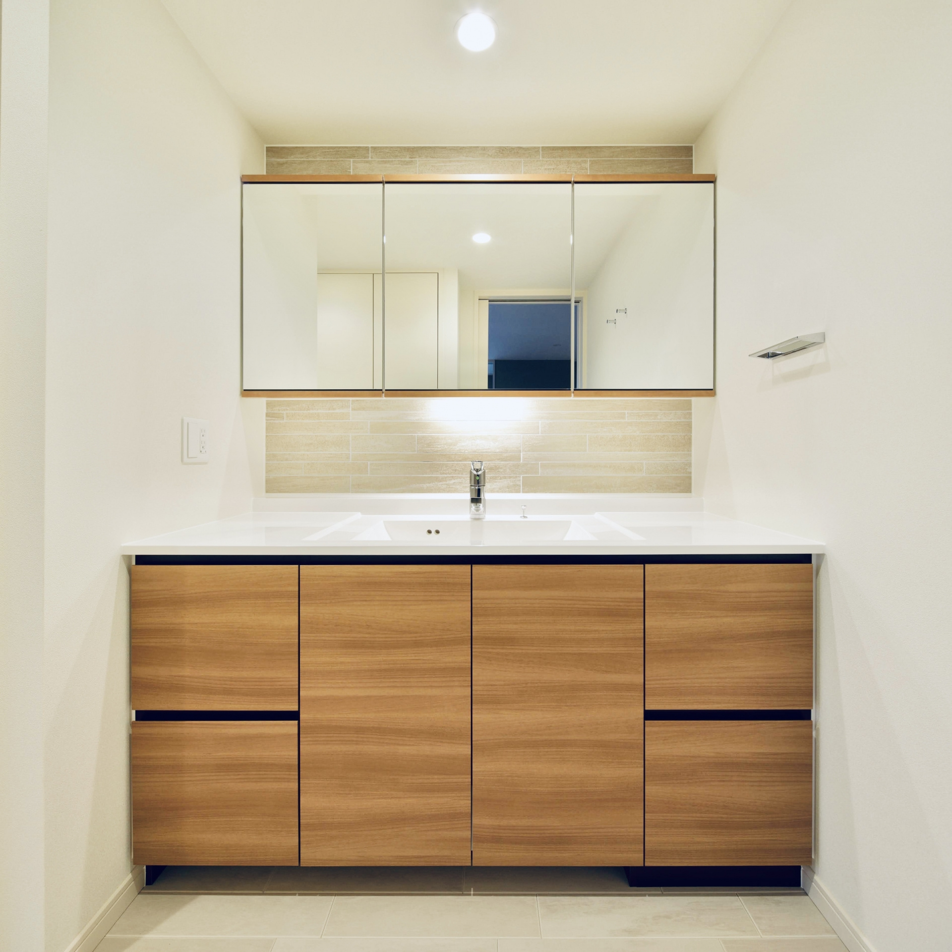 洗面台の入れ替え時に注意点は何か？選び方や見落としがちなポイントも解説の画像