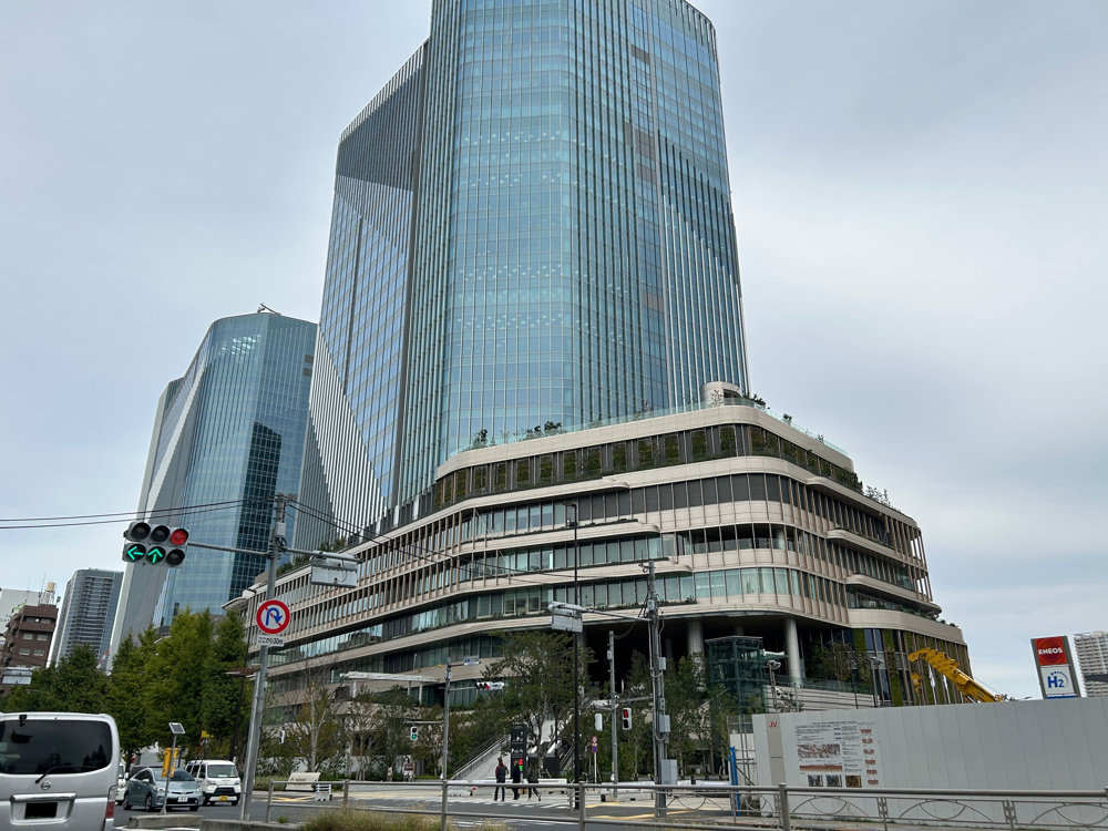 休日出勤で久々の都内に！の画像