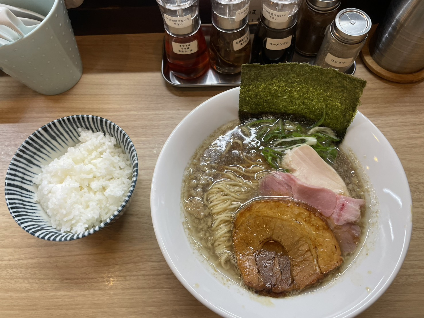 【六甲道 ラーメンやだら】神戸大学生に口コミで人気！テレビ取材も入る話題の一杯の画像