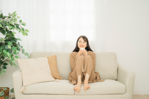 そろそろ冬支度！賃貸でできるあったかインテリアの工夫の画像