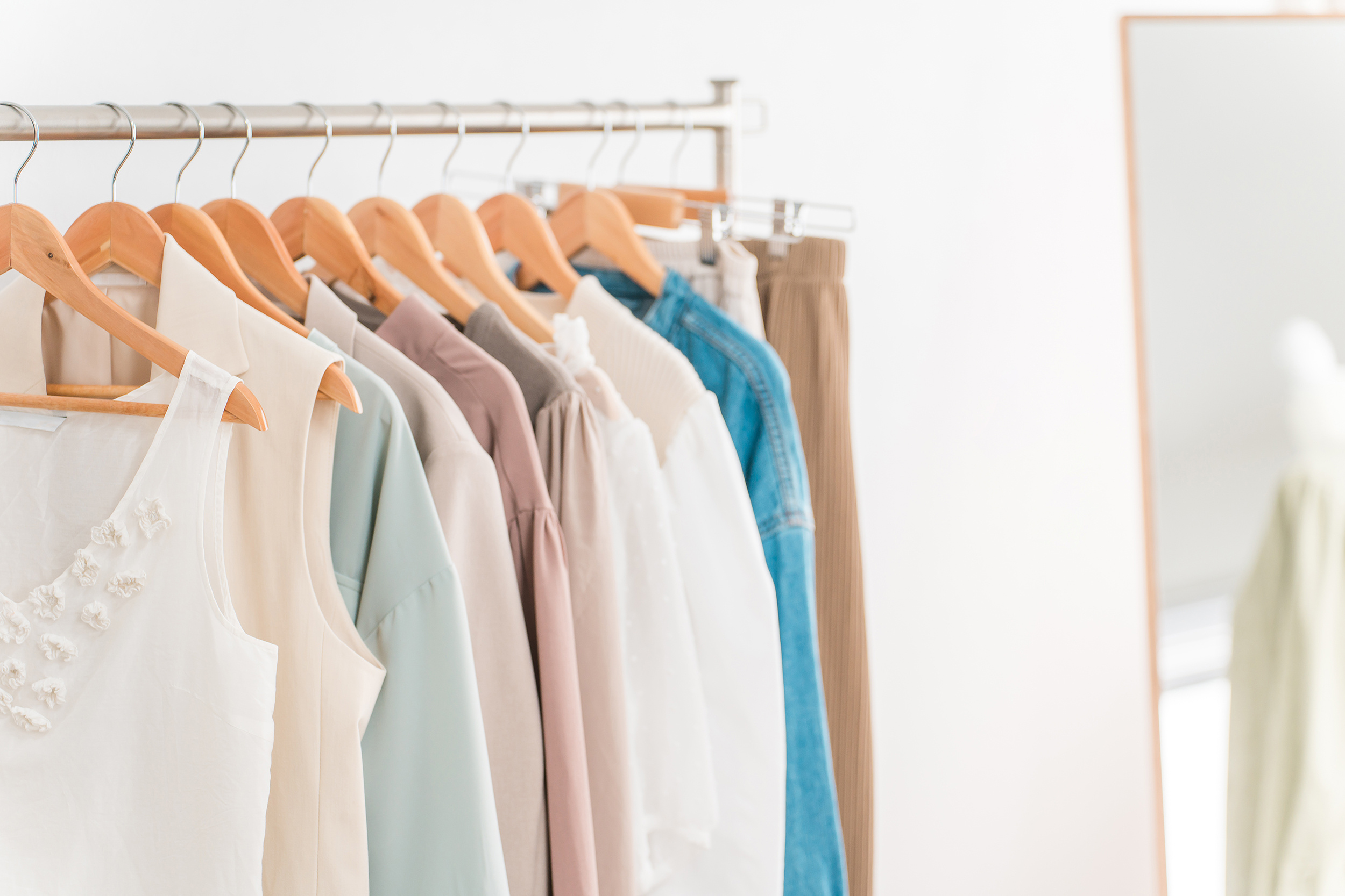 衣替えと一緒に！収納スペースを見直す“すっきり暮らし”のコツの画像