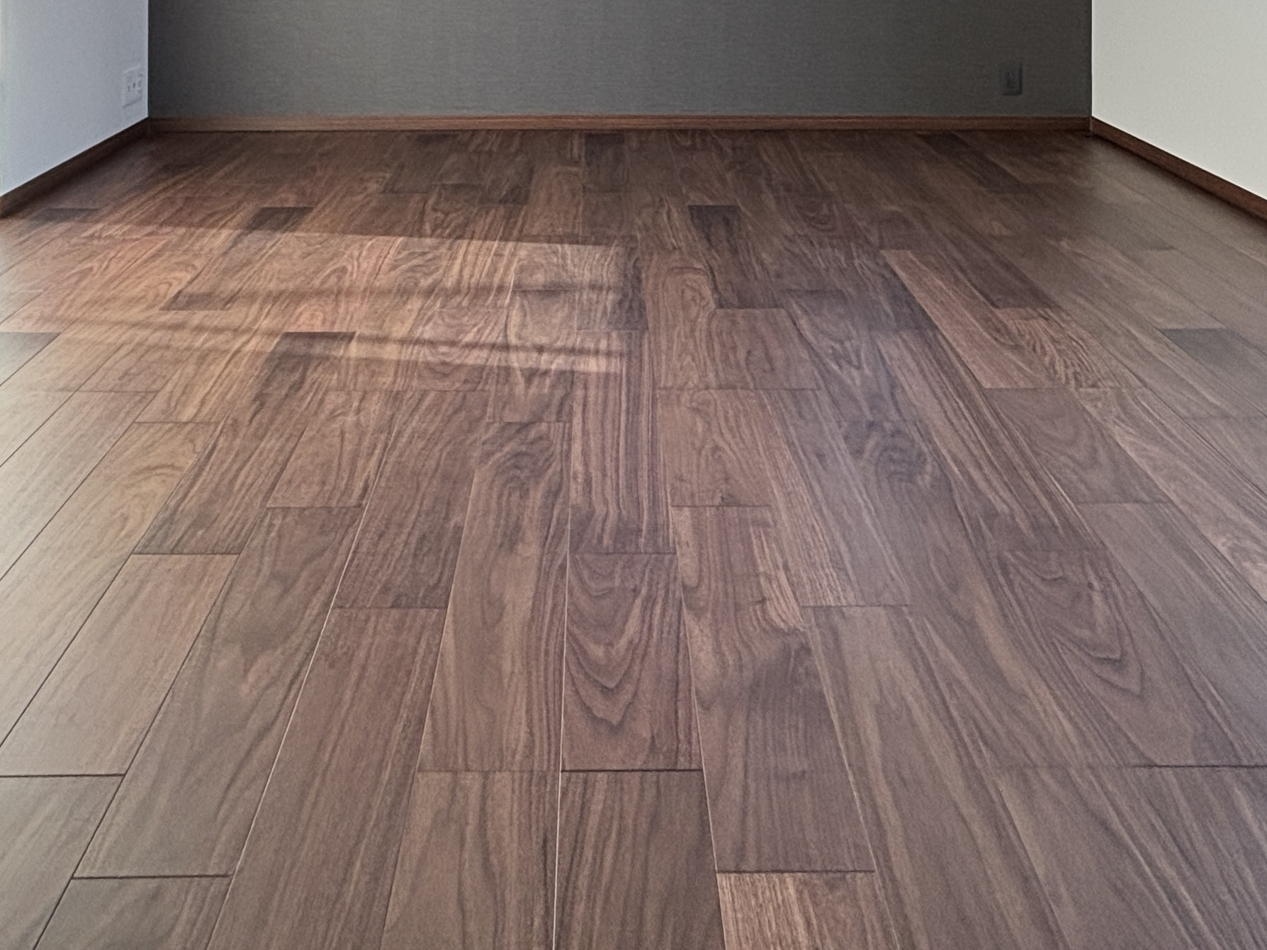 木目フローリング