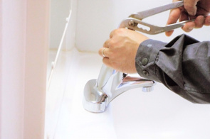 賃貸物件で水漏れが起きたらどうする？費用相場や予防のポイントも解説の画像