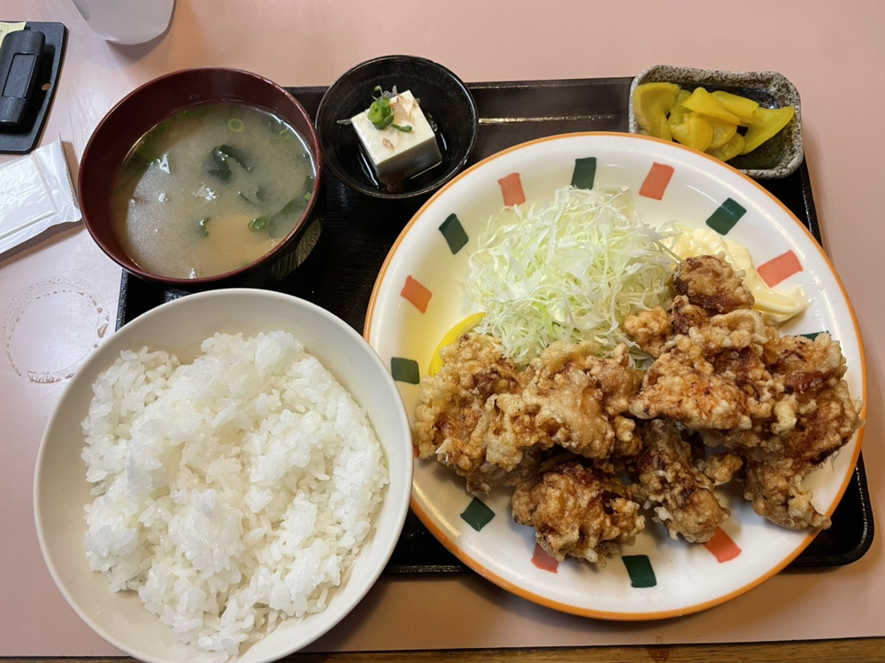 【阪神御影】地元の人に長年愛される定食屋 「なかよし」— やっぱり唐揚げ定食が旨すぎる名店の画像