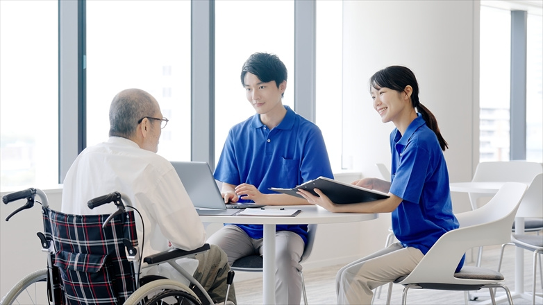 【親が施設に入居した後の不動産売却】損しないための完全ガイド｜尼崎市で増えている売却理由と必要な手続きの画像