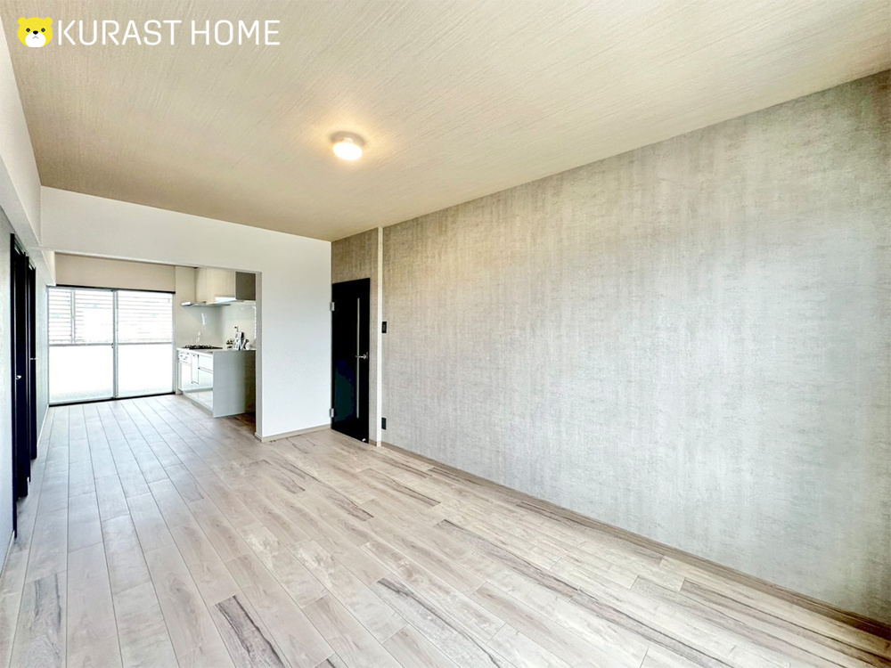 シックなトーンの内装が素敵！落ち着いたグレージュデザインのリノベマンション―ハイム長岡A棟　5階―の画像