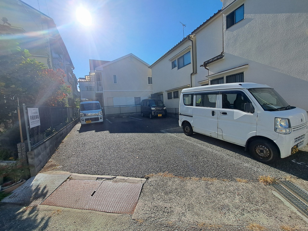 浜甲ガレージの画像