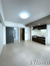 【カーサ ミツクラ 205号室】伏見駅徒歩7分｜43㎡超の広々1LDK＆3口コンロ付き！設備充実の角部屋で快適生活の画像