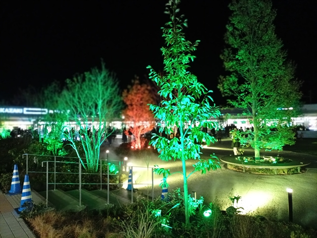 三井アウトレットパーク 岡崎　広場　イルミネーション