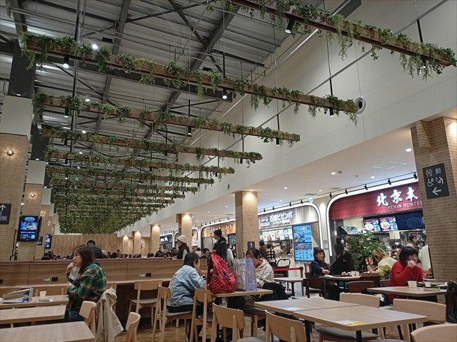 三井アウトレットパーク 岡崎