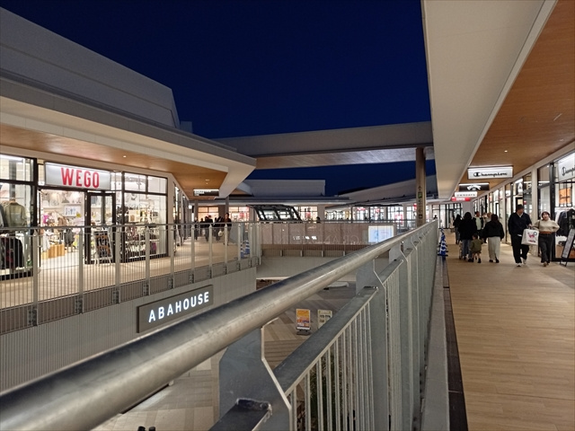 三井アウトレットパーク 岡崎　店舗・店内