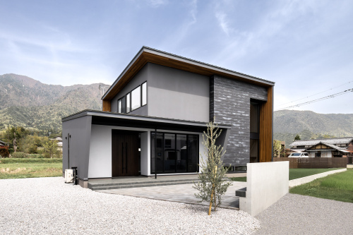 新築施工事例②：非日常感を満喫するラグジュアリーな別荘の画像