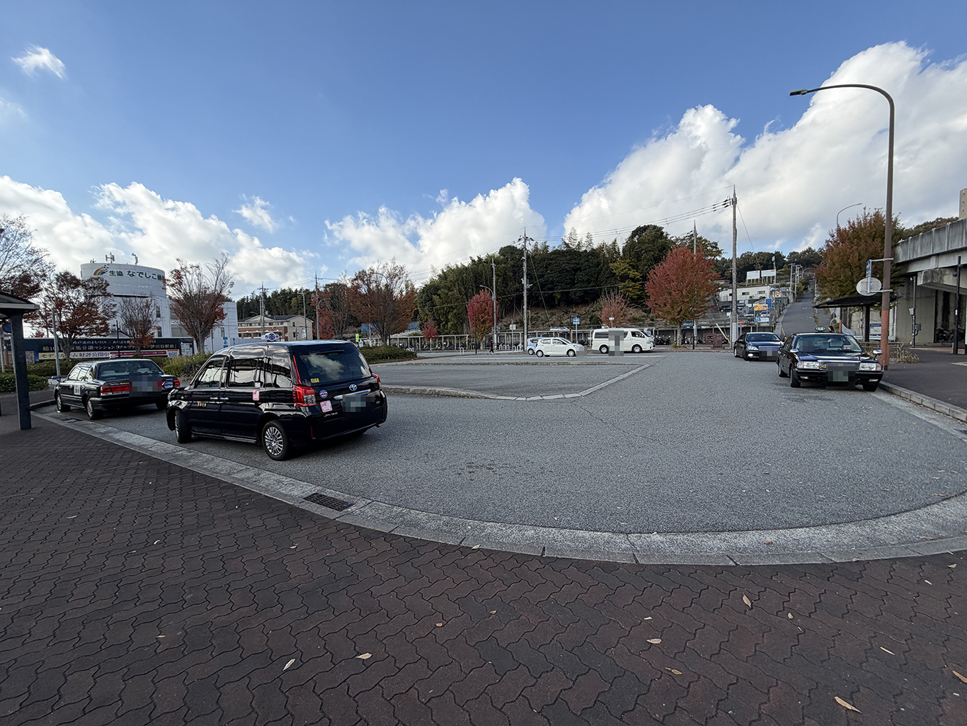 伊川谷駅前ロータリー