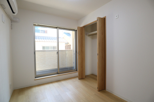 ナチュラルウッドの色合い