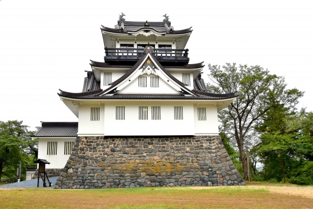 横手市にある「横手城」の魅力！四季折々の絶景もご紹介