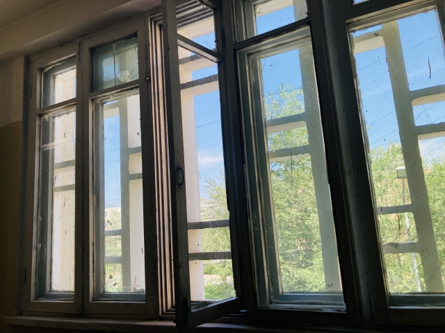 建売住宅に網戸は必要？設置の方法や種類ごとの対応についても解説の画像