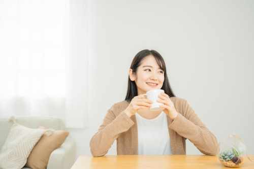 朝がつらい人のための温活ルーティン｜起きやすい部屋づくりの画像