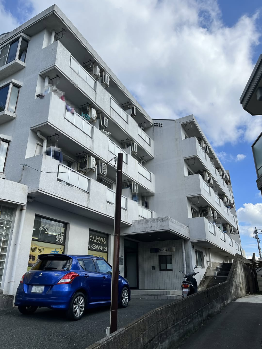 お客様と物件立ち会いの画像