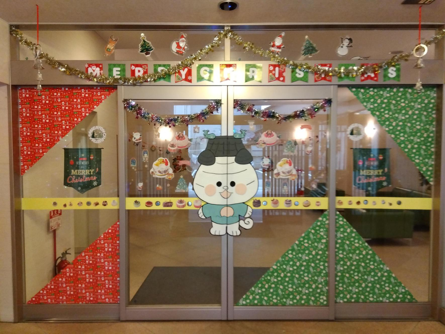 今年もエントランスにクリスマスがやってきました✨の画像