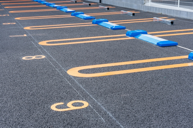 駐車場付きの賃貸物件を借りるメリットは？デメリットも解説の画像