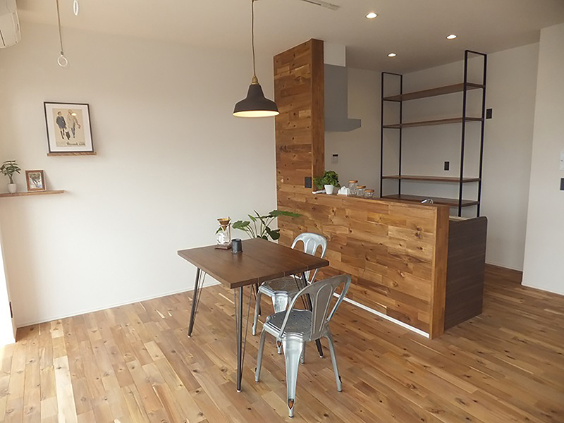 【リノベ事例】無垢の木の質感が心地いいの画像