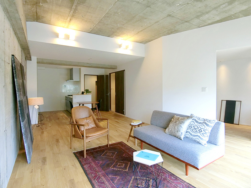 【リノベ事例】コンクリート×無垢テイストの画像