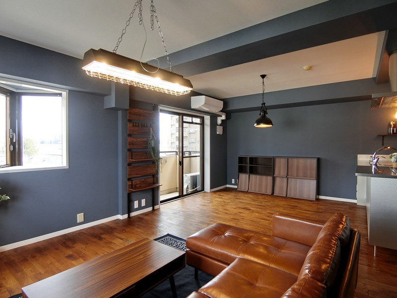 【リノベ事例】無垢材を活用！インダストリアルリノベプランの画像