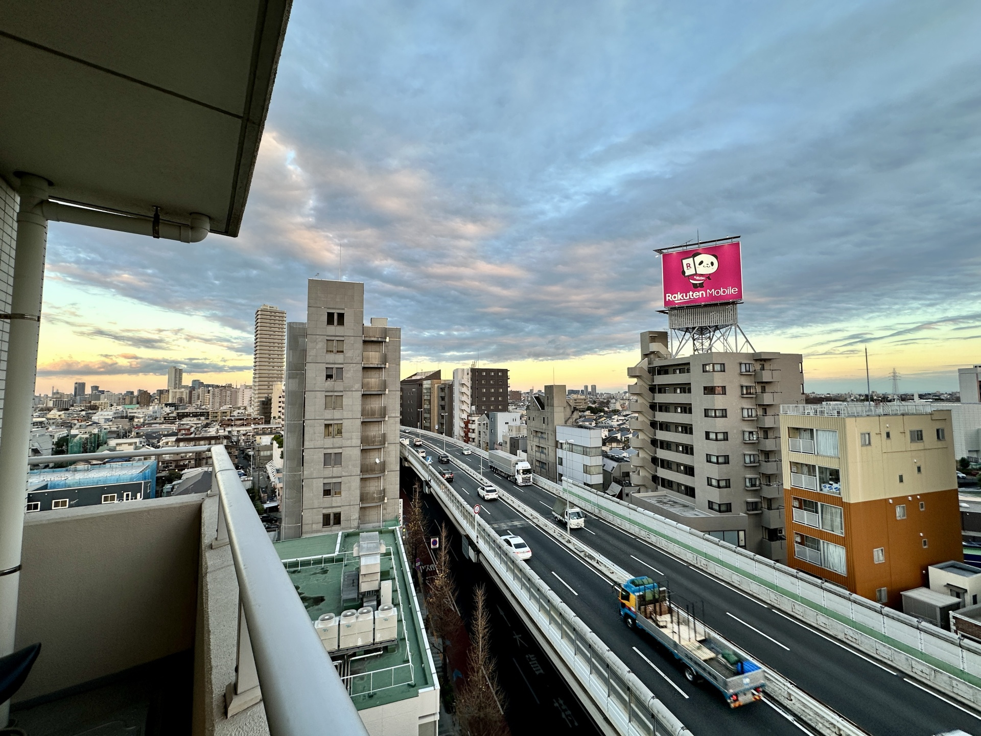 8・9・10階共用部|駒沢エリアでシェアハウスをお探しなら株式会社コマクロ